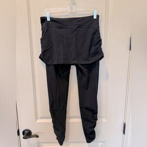 Athlete leggings with attached skirt. Size L